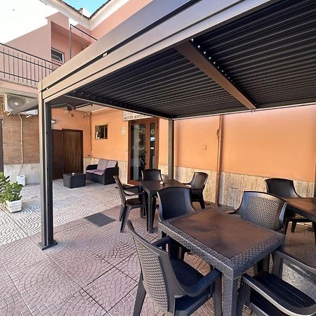 Hotel Le Rose Tivoli Terme Bagian luar foto