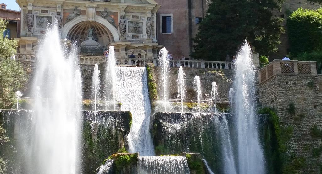 Hotel Le Rose Tivoli Terme Bagian luar foto