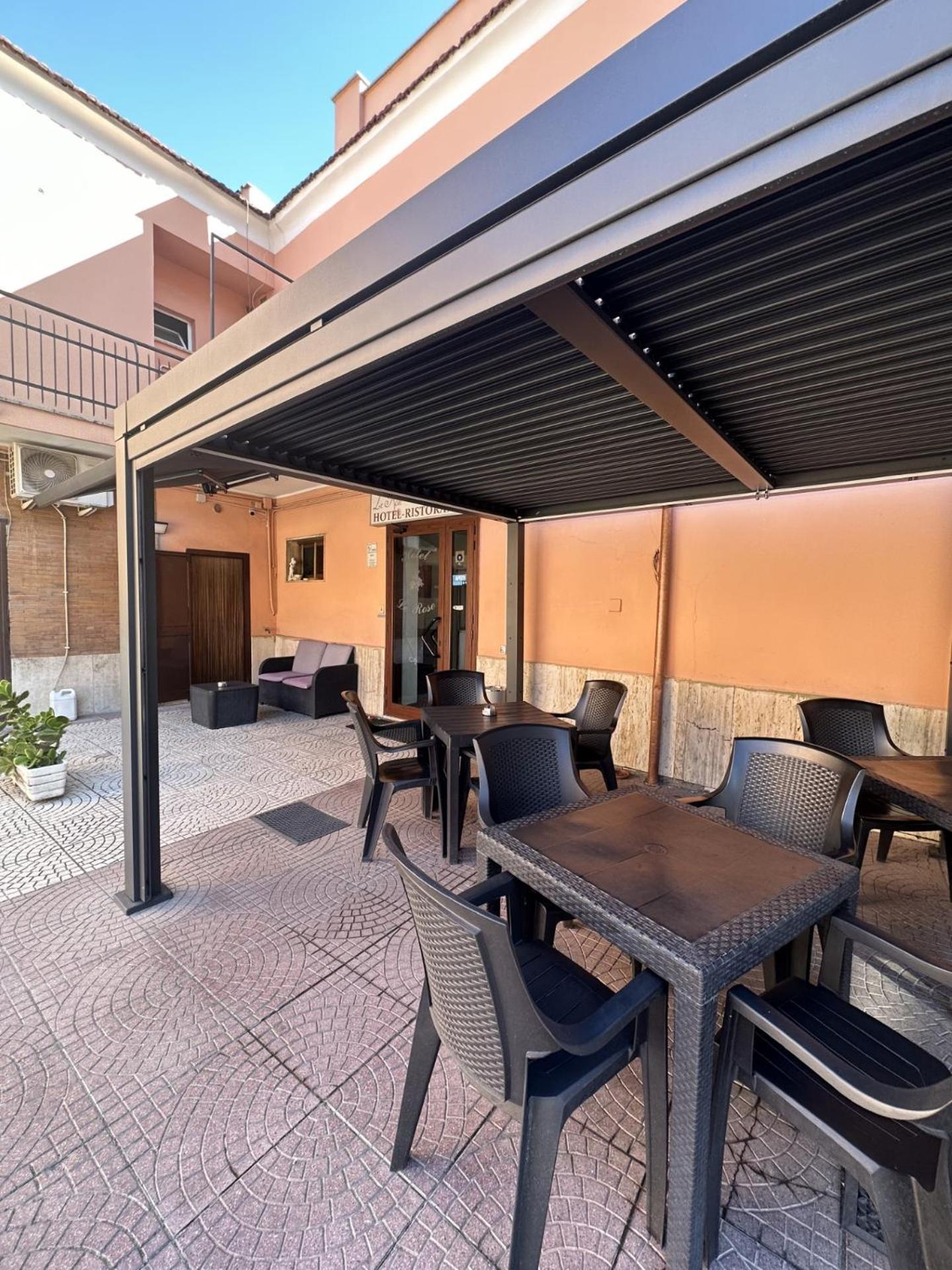 Hotel Le Rose Tivoli Terme Bagian luar foto